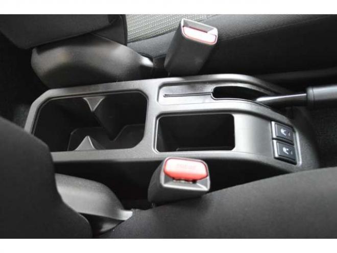 ジムニーXC 4WD　ワンオーナー車F5速マニュアル4WDターボセーフティサポート搭載アイドリングストップ横滑り防止装置11インチディスプレイオーディオハイビームアシストLEDライトクルーズコントロール 660