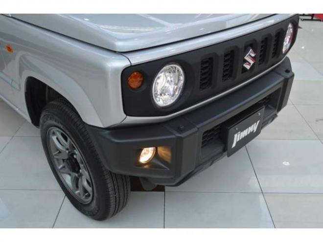 ジムニーXC 4WD　ワンオーナー車F5速マニュアル4WDターボセーフティサポート搭載アイドリングストップ横滑り防止装置11インチディスプレイオーディオハイビームアシストLEDライトクルーズコントロール 660