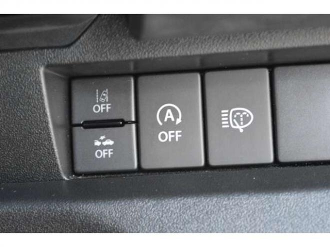 ジムニーXC 4WD　ワンオーナー車F5速マニュアル4WDターボセーフティサポート搭載アイドリングストップ横滑り防止装置11インチディスプレイオーディオハイビームアシストLEDライトクルーズコントロール 660