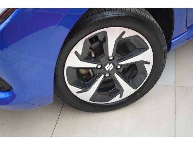 スイフト1.2 ハイブリッド MZ 4WD　ワンオーナー車ハイブリッド4WDセーフティサポート搭載スズキコネクト対応通信機装着車9インチ全方位モニターナビTVバックカメラ電動パーキングブレーキアダプティブクルーズコントロールLEDライト 1200