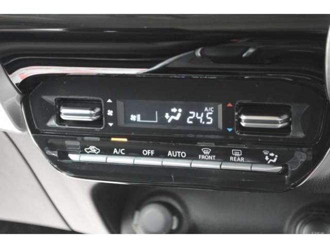 フロンクス1.5 4WD　ワンオーナー車ハイブリット4WDセーフティサポート搭載4WDスズキコネクト対応通信機装着車アダプティブクルーズコントロール全方位モニター付き9インチナビTVバックカメラハイビームアシストLEDライト 1500