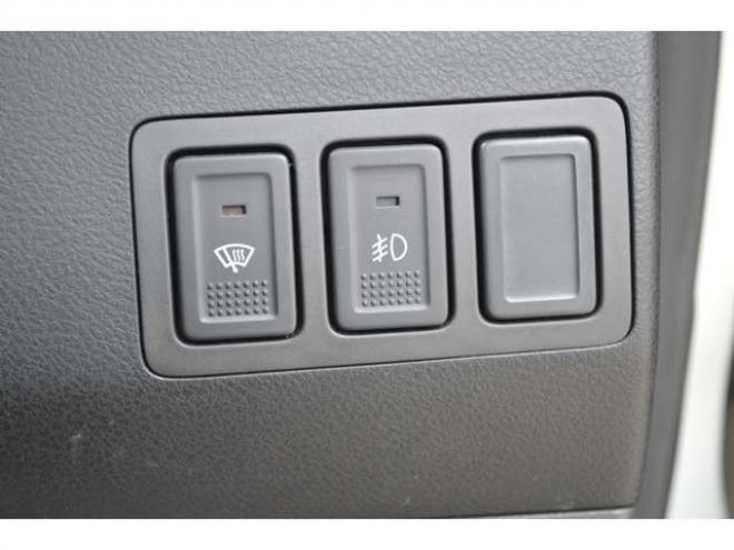 エスクード2.4 ランドブリーズ 4WD　ワンオーナー特別仕様車4WD横滑り防止装置サンルーフ社外ディスプレイオーディオバックカメラETCハーフレザーシートヒーターHIDライトクルーズコントロール 2400