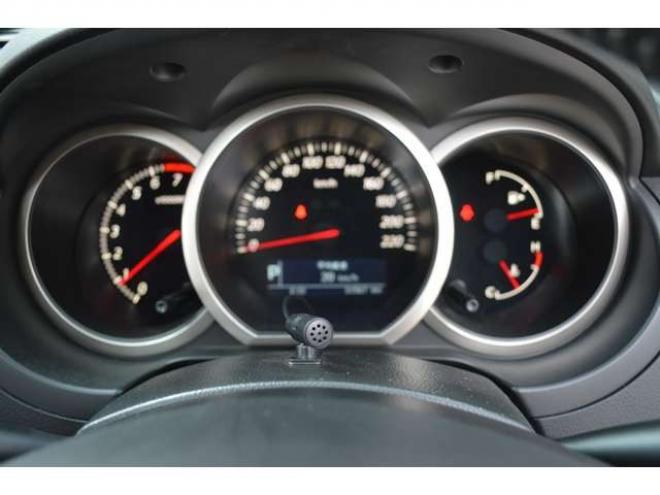 エスクード2.4 ランドブリーズ 4WD　ワンオーナー特別仕様車4WD横滑り防止装置サンルーフ社外ディスプレイオーディオバックカメラETCハーフレザーシートヒーターHIDライトクルーズコントロール 2400