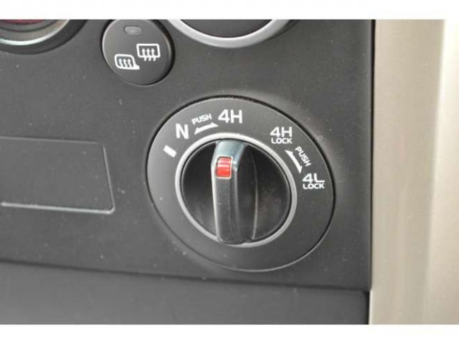 エスクード2.4 ランドブリーズ 4WD　ワンオーナー特別仕様車4WD横滑り防止装置サンルーフ社外ディスプレイオーディオバックカメラETCハーフレザーシートヒーターHIDライトクルーズコントロール 2400