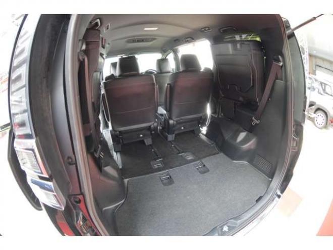 ヴォクシー2.0 ZS 煌III 4WD　ワンオーナー7人乗り4WD寒冷地仕様車トヨタセーフティセンスプリクラッシュセーフティ7インチワイドナビTVバックカメラ両側オートスライドドアETCハイビームアシストLEDヘッドライトクルーズコントロール 2000