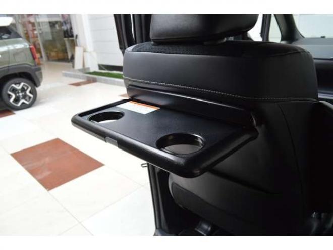 ヴォクシー2.0 ZS 煌III 4WD　ワンオーナー7人乗り4WD寒冷地仕様車トヨタセーフティセンスプリクラッシュセーフティ7インチワイドナビTVバックカメラ両側オートスライドドアETCハイビームアシストLEDヘッドライトクルーズコントロール 2000