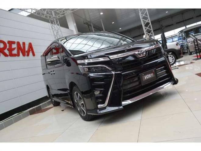 ヴォクシー2.0 ZS 煌III 4WD　ワンオーナー7人乗り4WD寒冷地仕様車トヨタセーフティセンスプリクラッシュセーフティ7インチワイドナビTVバックカメラ両側オートスライドドアETCハイビームアシストLEDヘッドライトクルーズコントロール 2000