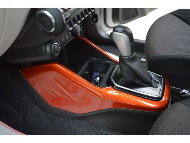 イグニス1.2 ハイブリッド MZ 4WD　ワンオーナー車ハイブリッド4WDセーフティサポート搭載アイドリングストップパドルシフト8インチナビTVバックカメラハイビームアシストLEDクルーズコントロールルーフエンドスポイラー 1200