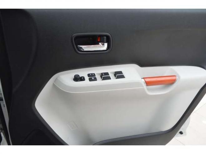 イグニス1.2 ハイブリッド MZ 4WD　ワンオーナー車ハイブリッド4WDセーフティサポート搭載アイドリングストップパドルシフト8インチナビTVバックカメラハイビームアシストLEDクルーズコントロールルーフエンドスポイラー 1200