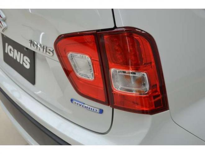 イグニス1.2 ハイブリッド MZ 4WD　ワンオーナー車ハイブリッド4WDセーフティサポート搭載アイドリングストップパドルシフト8インチナビTVバックカメラハイビームアシストLEDクルーズコントロールルーフエンドスポイラー 1200