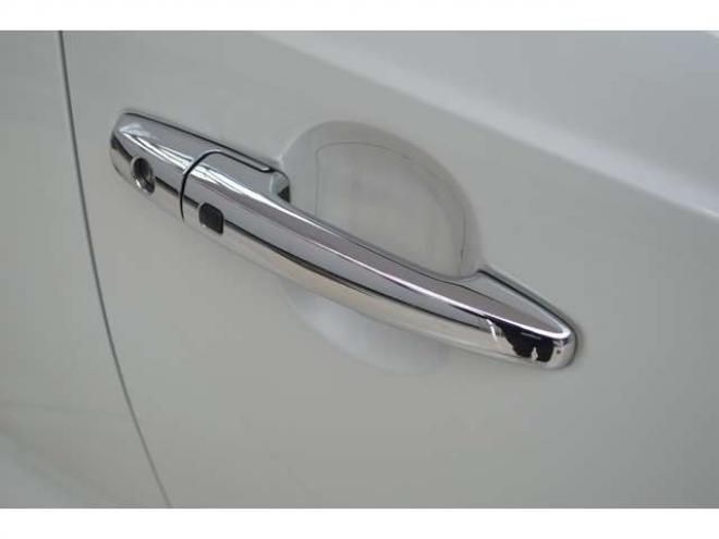 イグニス1.2 ハイブリッド MZ 4WD　ワンオーナー車ハイブリッド4WDセーフティサポート搭載アイドリングストップパドルシフト8インチナビTVバックカメラハイビームアシストLEDクルーズコントロールルーフエンドスポイラー 1200