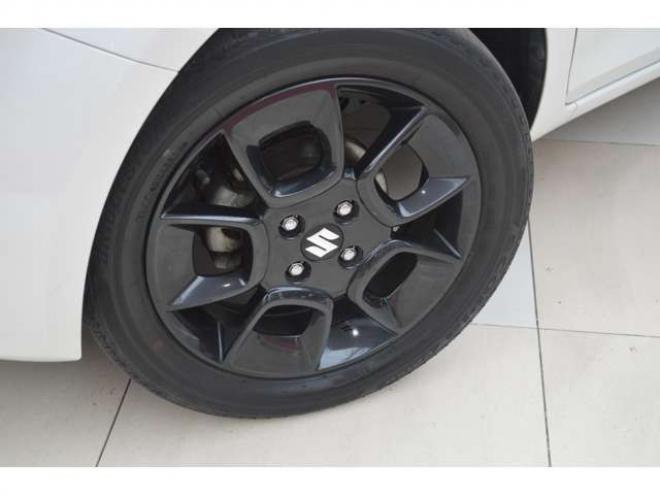 イグニス1.2 ハイブリッド MZ 4WD　ワンオーナー車ハイブリッド4WDセーフティサポート搭載アイドリングストップパドルシフト8インチナビTVバックカメラハイビームアシストLEDクルーズコントロールルーフエンドスポイラー 1200