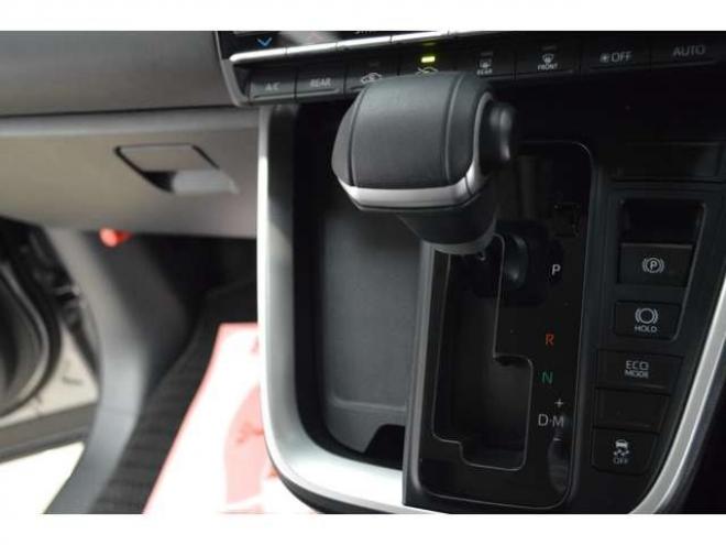 ランディ2.0 G 4WD　ワンオーナー車8人乗り4WDセーフティサポート搭載プリクラッシュセーフティ両側オートスライドドア9インチナビTVバックカメラETCレーダークルーズコントロールLEDドラレコシートヒーター 2000