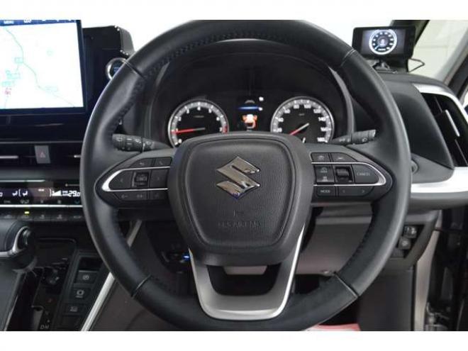 ランディ2.0 G 4WD　ワンオーナー車8人乗り4WDセーフティサポート搭載プリクラッシュセーフティ両側オートスライドドア9インチナビTVバックカメラETCレーダークルーズコントロールLEDドラレコシートヒーター 2000