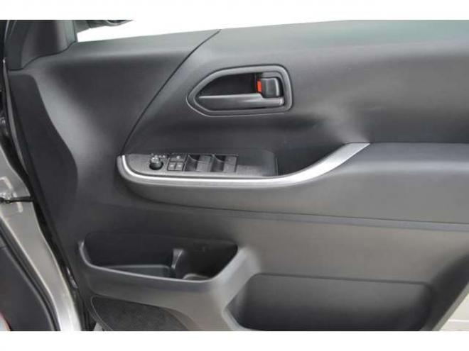 ランディ2.0 G 4WD　ワンオーナー車8人乗り4WDセーフティサポート搭載プリクラッシュセーフティ両側オートスライドドア9インチナビTVバックカメラETCレーダークルーズコントロールLEDドラレコシートヒーター 2000