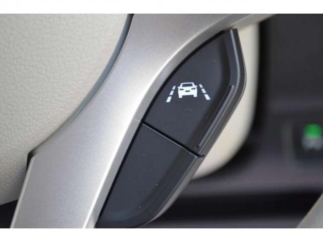 ワゴンRスマイルハイブリッド X 4WD　ハイブリッド4WDセーフティサポート搭載スズキコネクト対応通信機装着車アイドリングストップ両側オートスライドドア全方位モニター付9インチナビTVバックカメラアダプティブクルーズコントロールLEDライト 登録済未使用車 660