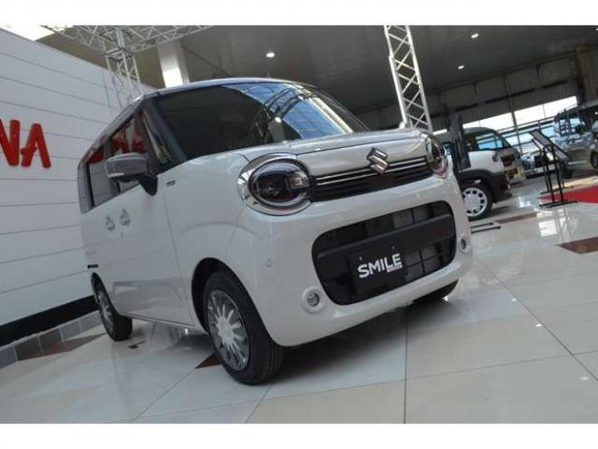 ワゴンRスマイルハイブリッド X 4WD　ハイブリッド4WDセーフティサポート搭載スズキコネクト対応通信機装着車アイドリングストップ両側オートスライドドア全方位モニター付9インチナビTVバックカメラアダプティブクルーズコントロールLEDライト 登録済未使用車 660