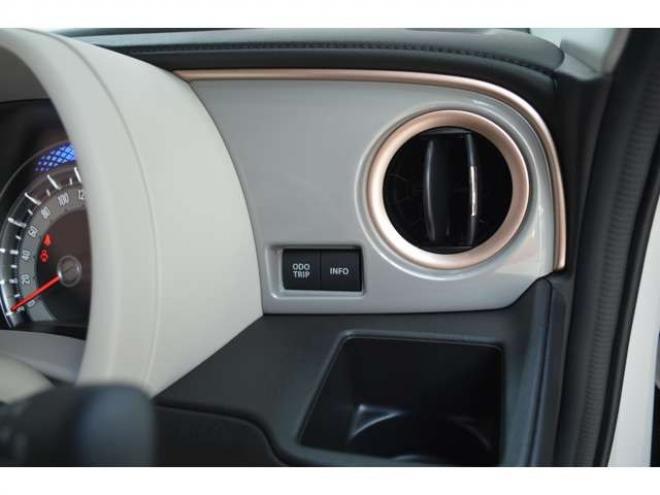 ワゴンRスマイルハイブリッド X 4WD　ハイブリッド4WDセーフティサポート搭載スズキコネクト対応通信機装着車アイドリングストップ両側オートスライドドア全方位モニター付9インチナビTVバックカメラアダプティブクルーズコントロールLEDライト 登録済未使用車 660