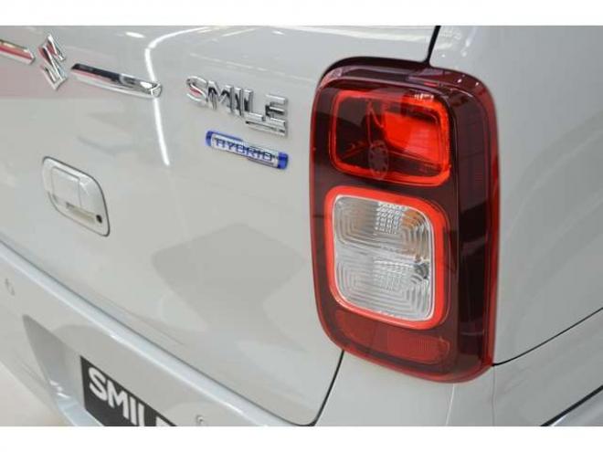 ワゴンRスマイルハイブリッド X 4WD　ハイブリッド4WDセーフティサポート搭載スズキコネクト対応通信機装着車アイドリングストップ両側オートスライドドア全方位モニター付9インチナビTVバックカメラアダプティブクルーズコントロールLEDライト 登録済未使用車 660