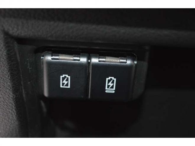 クロスビー1.0 ハイブリッド MZ 4WD　ワンオーナー車ハイブリッド4WDターボセーフティサポート搭載アイドリングストップ全方位モニター付8インチナビTVバックカメラアダプティブクルーズコントロールハイビームアシストLEDドライブレコーダー 1000