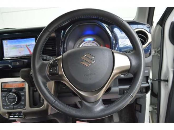 ハスラーJスタイルIII 4WD　ワンオーナー車Sエネチャージ4WDセーフティサポート搭載アイドリングストップ横滑り防止装置7インチワイドナビTVハーフレザーシートヒーターLEDライト 660