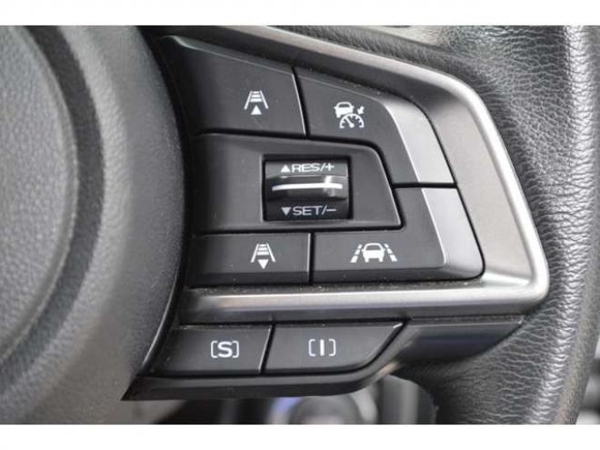 インプレッサスポーツ 2.0 i-S アイサイト 4WD　ワンオーナー車アイサイト4WDアイドリングストップ8インチ純正ナビTVバックカメラETCパワーシートLEDライトアダプティブクルーズコントロール18インチアルミパーキングセンサー 2000