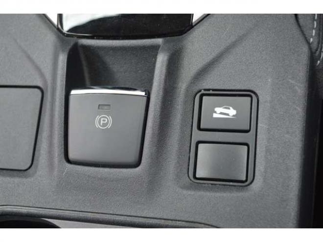 インプレッサスポーツ 2.0 i-S アイサイト 4WD　ワンオーナー車アイサイト4WDアイドリングストップ8インチ純正ナビTVバックカメラETCパワーシートLEDライトアダプティブクルーズコントロール18インチアルミパーキングセンサー 2000