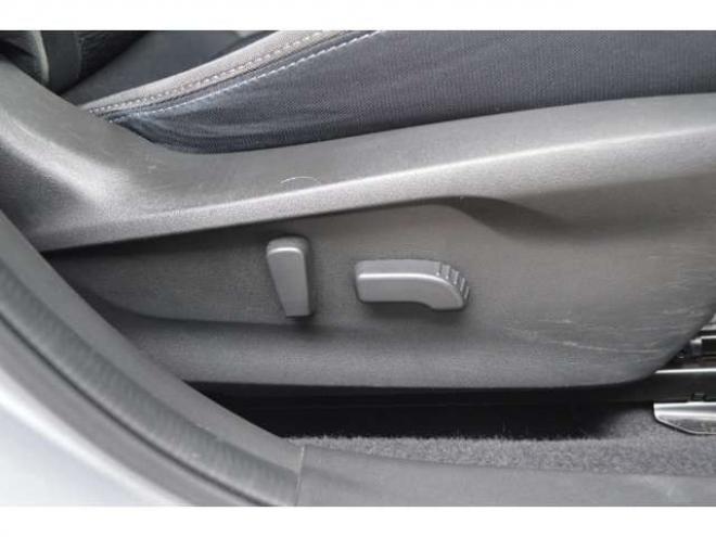 インプレッサスポーツ 2.0 i-S アイサイト 4WD　ワンオーナー車アイサイト4WDアイドリングストップ8インチ純正ナビTVバックカメラETCパワーシートLEDライトアダプティブクルーズコントロール18インチアルミパーキングセンサー 2000