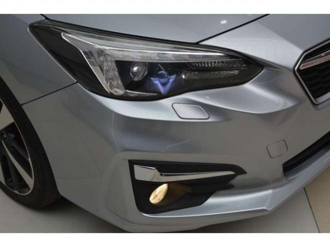 インプレッサスポーツ 2.0 i-S アイサイト 4WD　ワンオーナー車アイサイト4WDアイドリングストップ8インチ純正ナビTVバックカメラETCパワーシートLEDライトアダプティブクルーズコントロール18インチアルミパーキングセンサー 2000