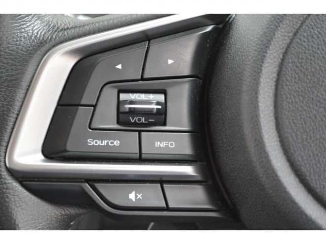 インプレッサスポーツ 2.0 i-S アイサイト 4WD　ワンオーナー車アイサイト4WDアイドリングストップ8インチ純正ナビTVバックカメラETCパワーシートLEDライトアダプティブクルーズコントロール18インチアルミパーキングセンサー 2000