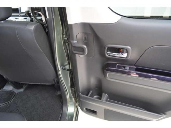 ワゴンRスティングレー ハイブリッド X 4WD　ワンオーナー車ハイブリッド4WDセーフティサポート搭載アイドリングストップ全方位モニター8インチナビTVハイビームアシスト付LEDライトETC横滑り防止装置ヘッドアップディスプレイ 660