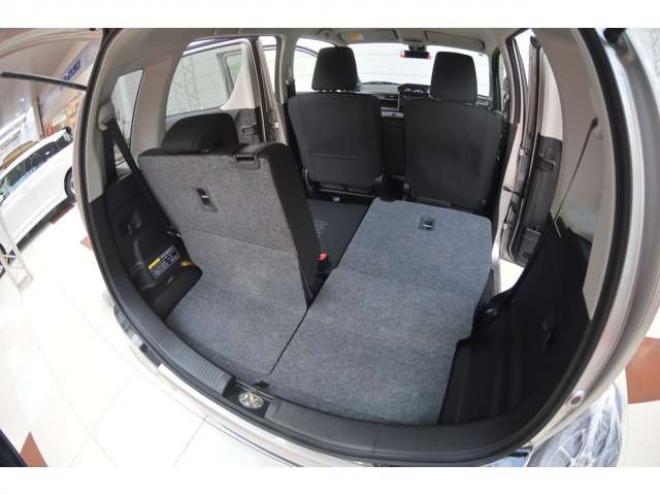 ワゴンRスティングレー ハイブリッド X 4WD　ワンオーナー車ハイブリッド4WDセーフティサポート搭載アイドリングストップCDハイビームアシスト付LEDライトETC横滑り防止装置シートヒーター 660