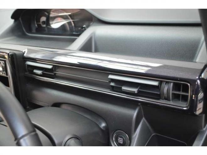 ワゴンRスティングレー ハイブリッド X 4WD　ワンオーナー車ハイブリッド4WDセーフティサポート搭載アイドリングストップCDハイビームアシスト付LEDライトETC横滑り防止装置シートヒーター 660