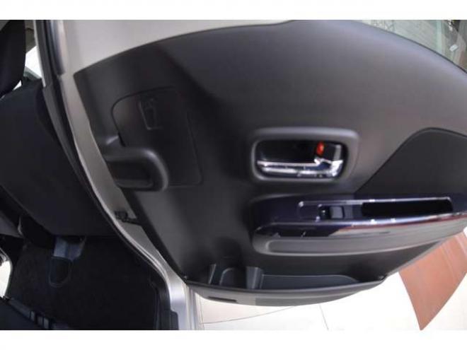 ワゴンRスティングレー ハイブリッド X 4WD　ワンオーナー車ハイブリッド4WDセーフティサポート搭載アイドリングストップCDハイビームアシスト付LEDライトETC横滑り防止装置シートヒーター 660