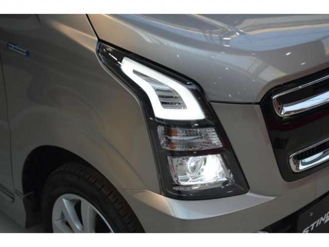 ワゴンRスティングレー ハイブリッド X 4WD　ワンオーナー車ハイブリッド4WDセーフティサポート搭載アイドリングストップCDハイビームアシスト付LEDライトETC横滑り防止装置シートヒーター 660