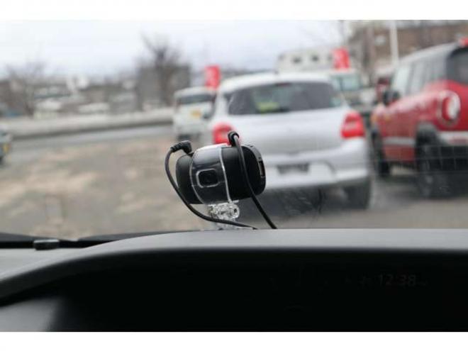 セレナ2.0 B 4WD　社外ナビ　バックカメラ　バックブザー　ETC　前側ドライブレコーダー　クルーズコントロール　オートライト　フォグランプ 2000