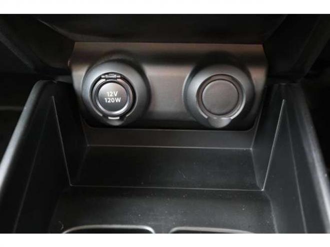 スイフト1.2 XL セーフティパッケージ装着車 4WD　CDプレイヤー　シートヒーター　パドルシフト　オートライト　アダプティブクルーズコントロール　車線逸脱警報 1200