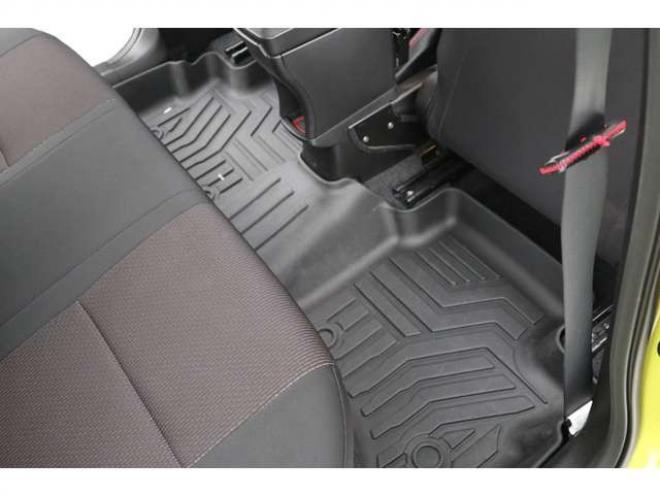 スイフトスポーツ 1.4 スズキ セーフティ サポート非装着車　純正フルセグナビ　ETC　LEDヘッドライト　オートライト　クルーズコントロール　　シートヒーター　ステアリングリモコンスイッチ 2WD 1400