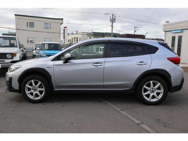 XV2.0e-L アイサイト 4WD　純正フルセグナビ　バックカメラ　ETC　電動パーキングブレーキ　オートビークルホールド　アダプティブクルーズコントロール 2000