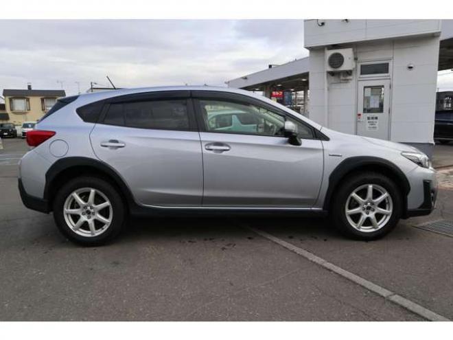 XV2.0e-L アイサイト 4WD　純正フルセグナビ　バックカメラ　ETC　電動パーキングブレーキ　オートビークルホールド　アダプティブクルーズコントロール 2000