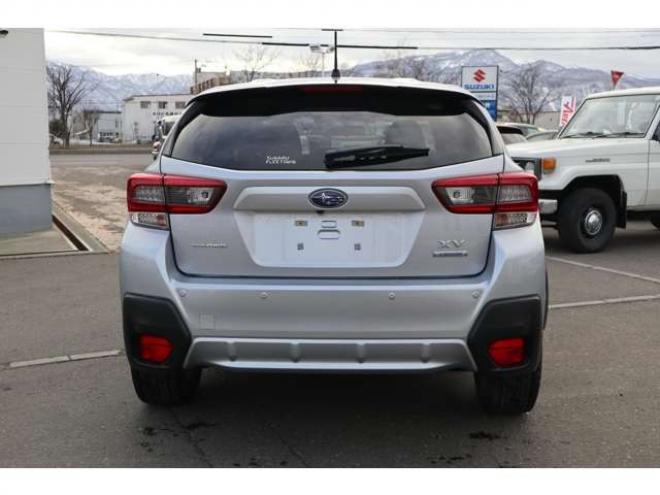 XV2.0e-L アイサイト 4WD　純正フルセグナビ　バックカメラ　ETC　電動パーキングブレーキ　オートビークルホールド　アダプティブクルーズコントロール 2000