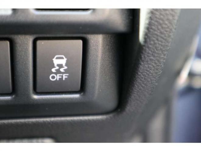 XV2.0i-L アイサイト 4WD　純正フルセグナビ　バックカメラ　ETC　電動パーキングブレーキ　ヘッドライトウォッシャー　アダプティブクルーズコントロール　LEDヘッドライト 2000