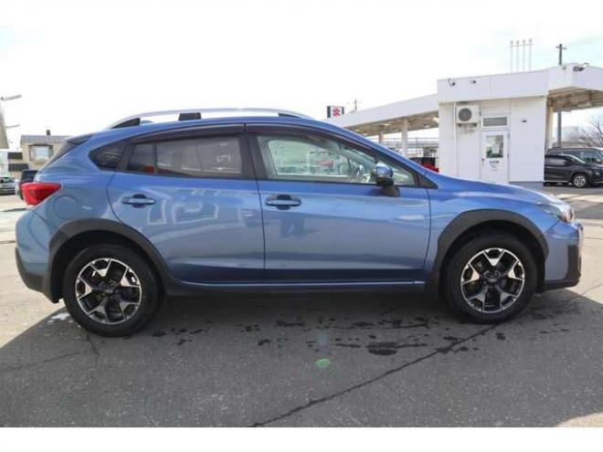 XV2.0i-L アイサイト 4WD　純正フルセグナビ　バックカメラ　ETC　電動パーキングブレーキ　ヘッドライトウォッシャー　アダプティブクルーズコントロール　LEDヘッドライト 2000