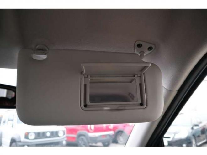 デイズハイウェイスターGターボ アーバンクロム プロパイロット エディション 4WD　純正CDプレイヤー　アラウンドビュールームミラー　電動パーキングブレーキ　シートヒーター　アダプティブクルーズコントロール 660