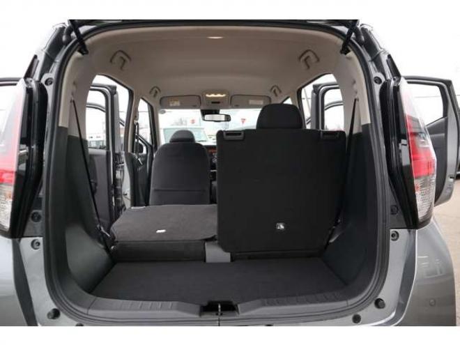 デイズハイウェイスターGターボ アーバンクロム プロパイロット エディション 4WD　純正CDプレイヤー　アラウンドビュールームミラー　電動パーキングブレーキ　シートヒーター　アダプティブクルーズコントロール 660