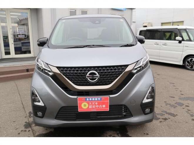 デイズハイウェイスターGターボ アーバンクロム プロパイロット エディション 4WD　純正CDプレイヤー　アラウンドビュールームミラー　電動パーキングブレーキ　シートヒーター　アダプティブクルーズコントロール 660