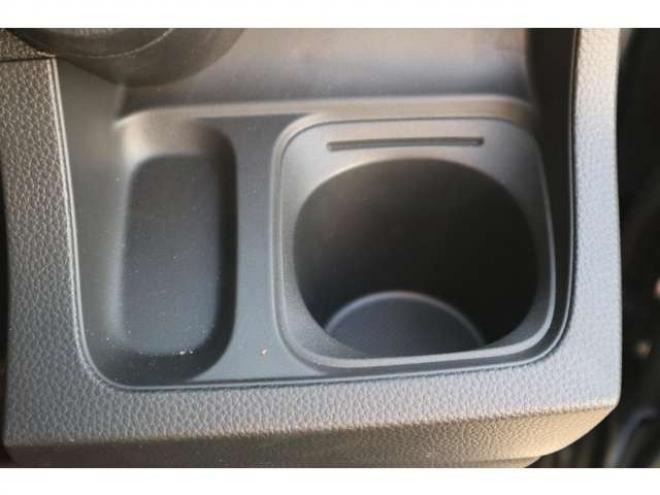 N-ONEオリジナル 4WD　シートヒーター　電動パーキングブレーキ　LEDヘッドライト　アダプティブクルーズコントロール　パーキングセンサー　ナビ装着車用スペシャルパッケージ 660