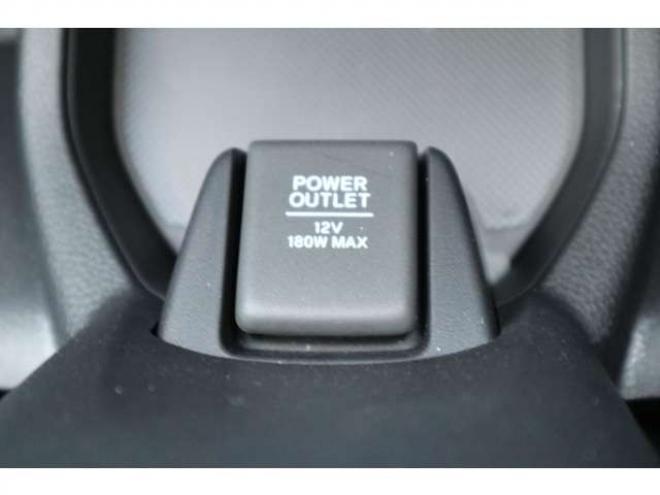 N-ONEオリジナル 4WD　シートヒーター　電動パーキングブレーキ　LEDヘッドライト　アダプティブクルーズコントロール　パーキングセンサー　ナビ装着車用スペシャルパッケージ 660