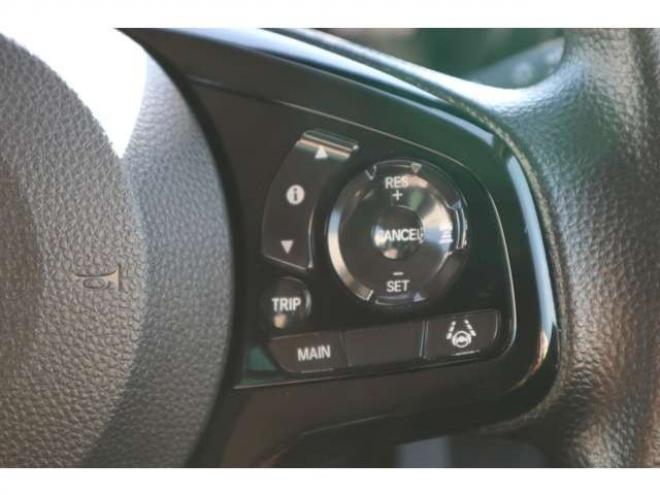 N-ONEオリジナル 4WD　シートヒーター　電動パーキングブレーキ　LEDヘッドライト　アダプティブクルーズコントロール　パーキングセンサー　ナビ装着車用スペシャルパッケージ 660