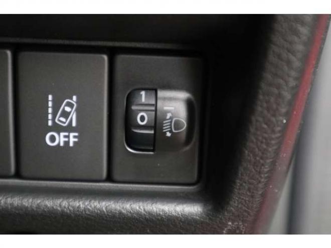 クロスビー1.0 ハイブリッド MX スズキ セーフティ サポートパッケージ装着車 4WD　CDプレイヤー　シートヒーター　アイドリングストップ　パーキングセンサー　デュアルセンサーブレーキサポート　ヒルディセントコントロール 1000